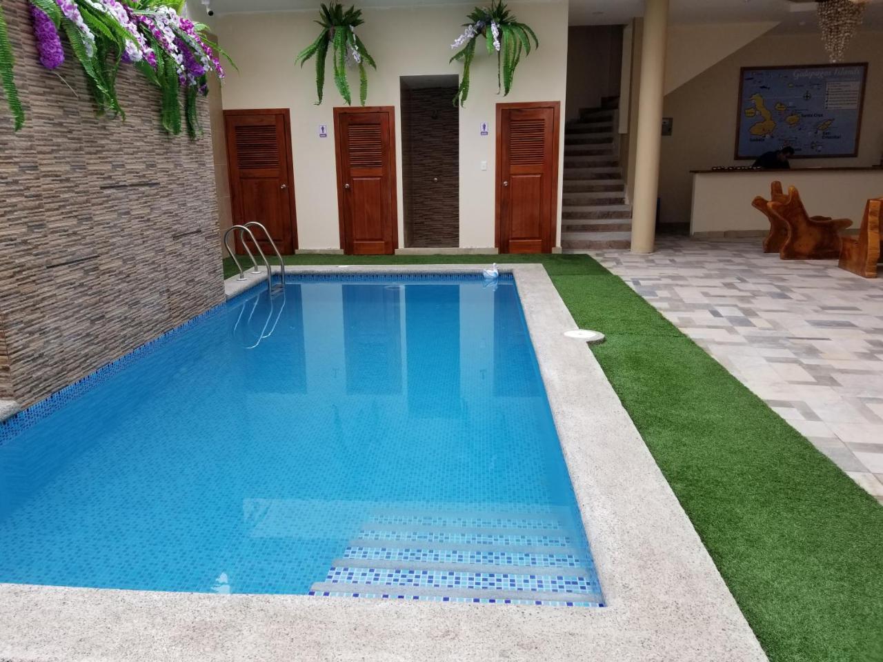 Hostal Espana Puerto Ayora  Exterior foto